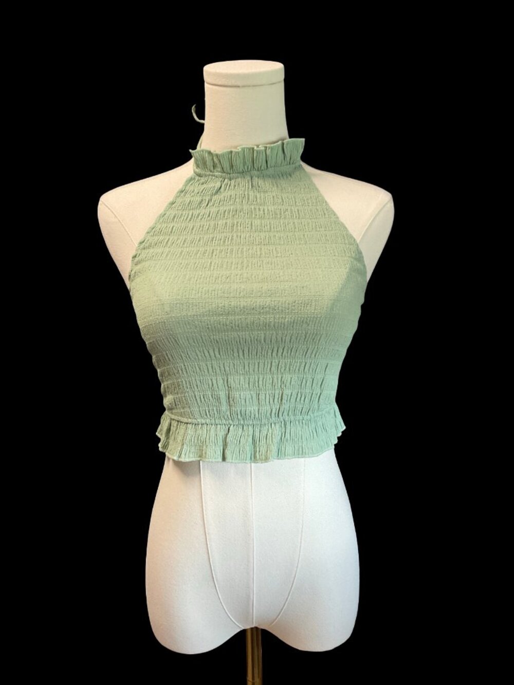 👗5/$25 - Green Shirred Cropped Halter Top w/ Ruffled Details
